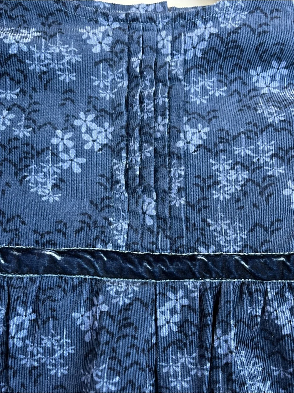 Spanish Gocco Girls long sleeve corduroy dress Blue Floral Girls Size 7-8